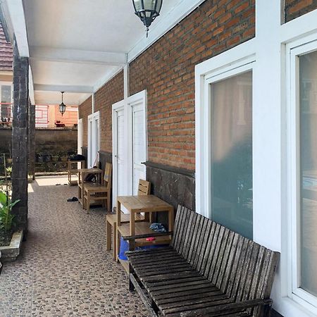 Urbanview Hotel Villa Q Gisting Bandjarnegeri Eksteriør bilde