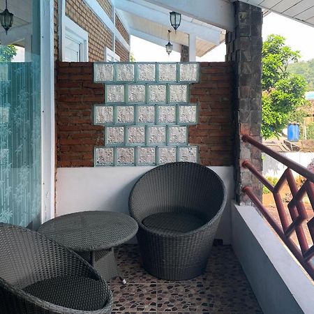 Urbanview Hotel Villa Q Gisting Bandjarnegeri Eksteriør bilde