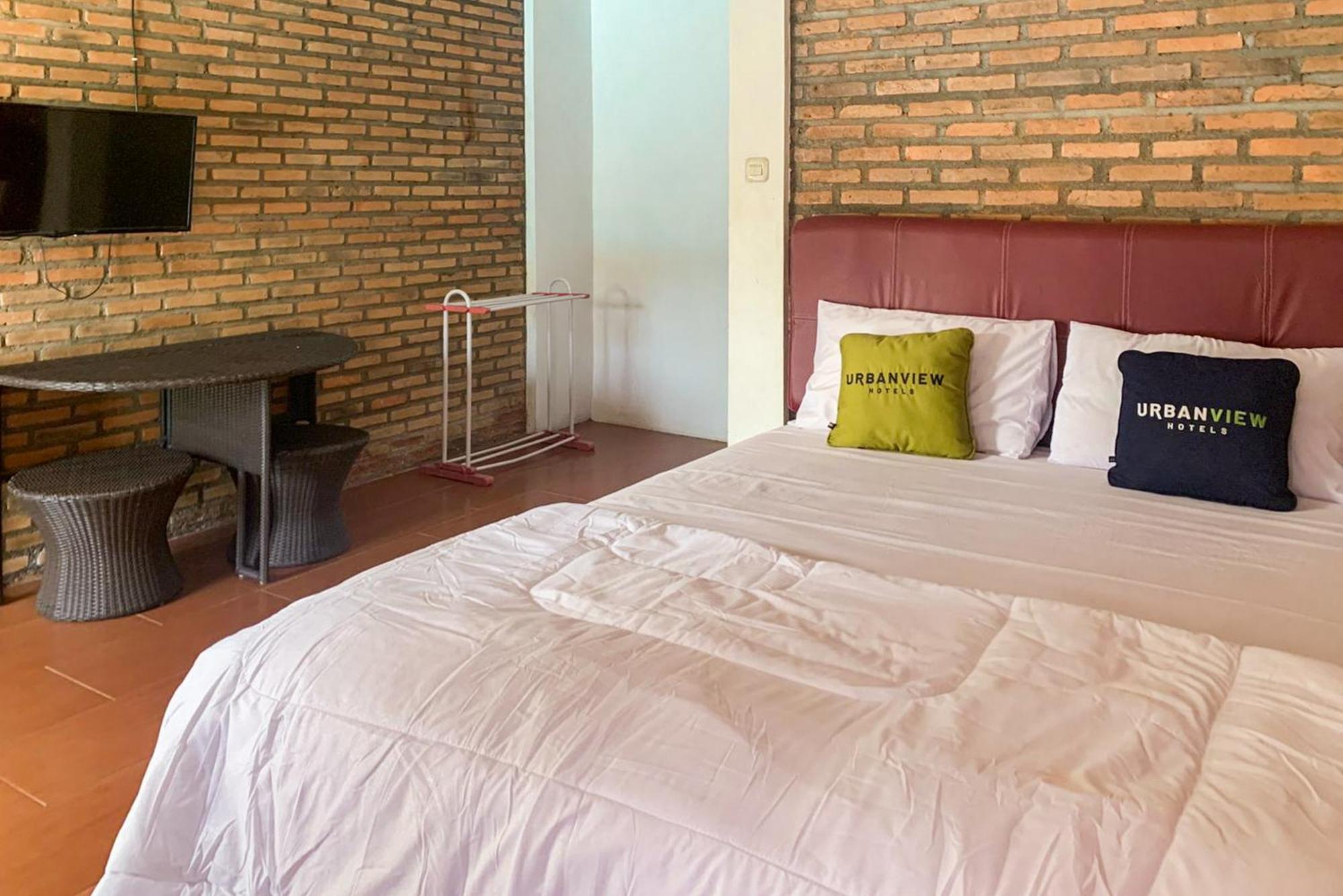 Urbanview Hotel Villa Q Gisting Bandjarnegeri Eksteriør bilde