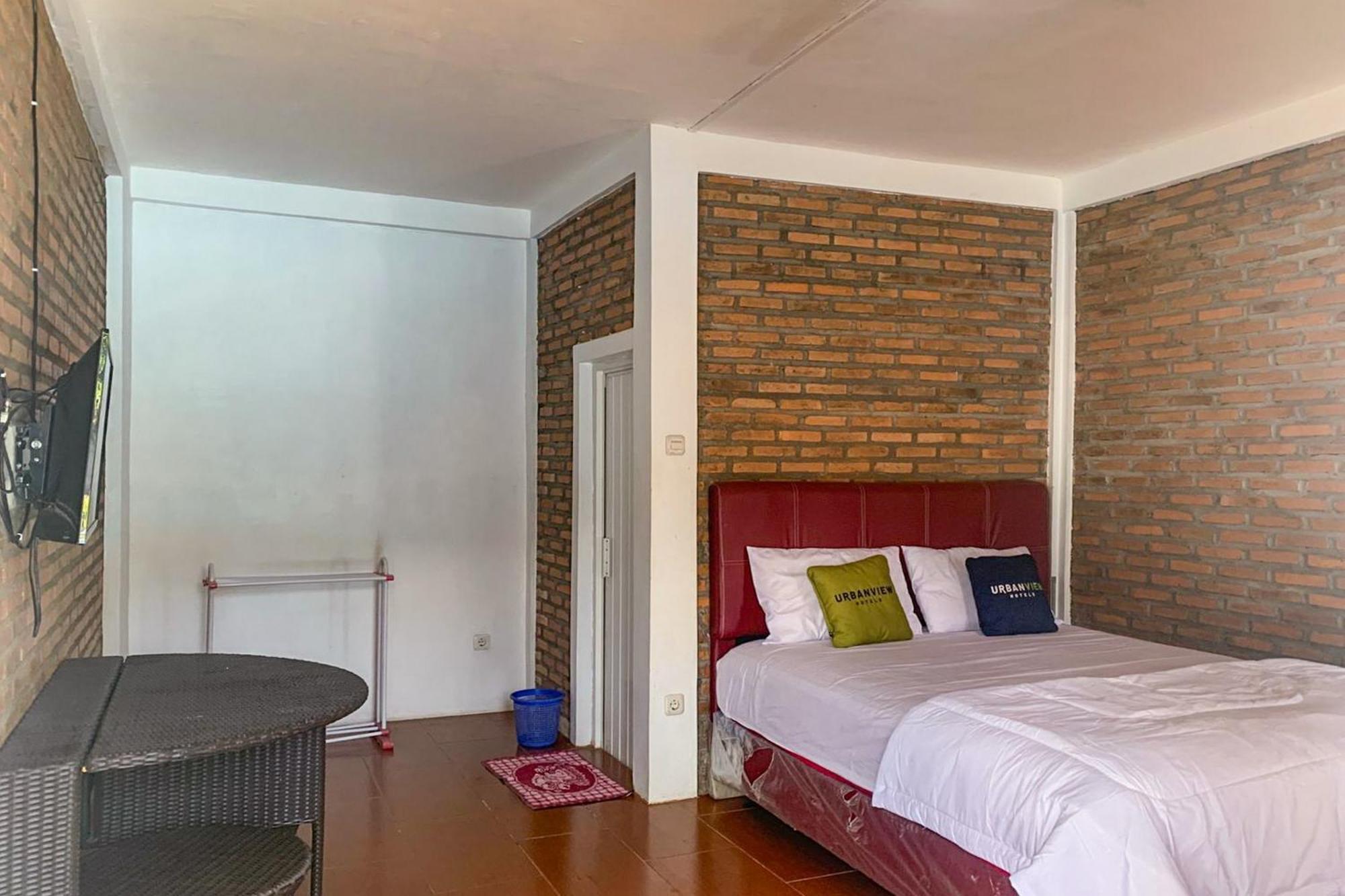 Urbanview Hotel Villa Q Gisting Bandjarnegeri Eksteriør bilde